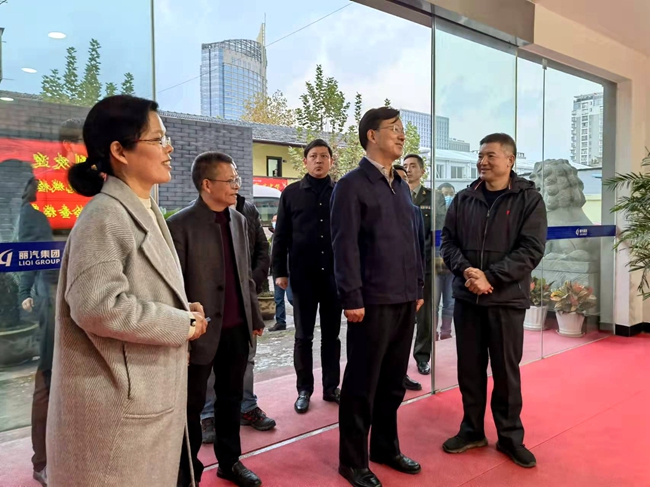 e9365dff5241323ba840bf69ac8a5b5.jpg e9365dff5241323ba840bf69ac8a5b5.jpg